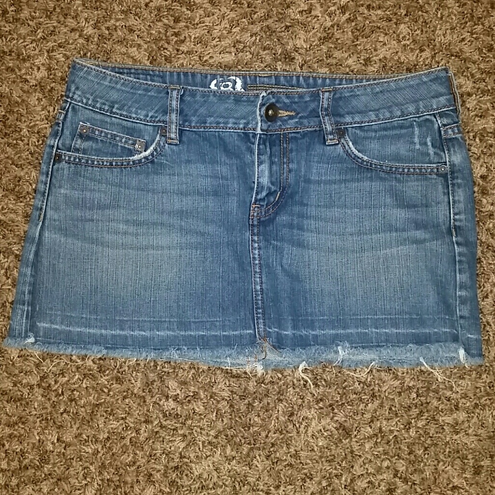 ♤• Bullhead Jean Skirt •♤